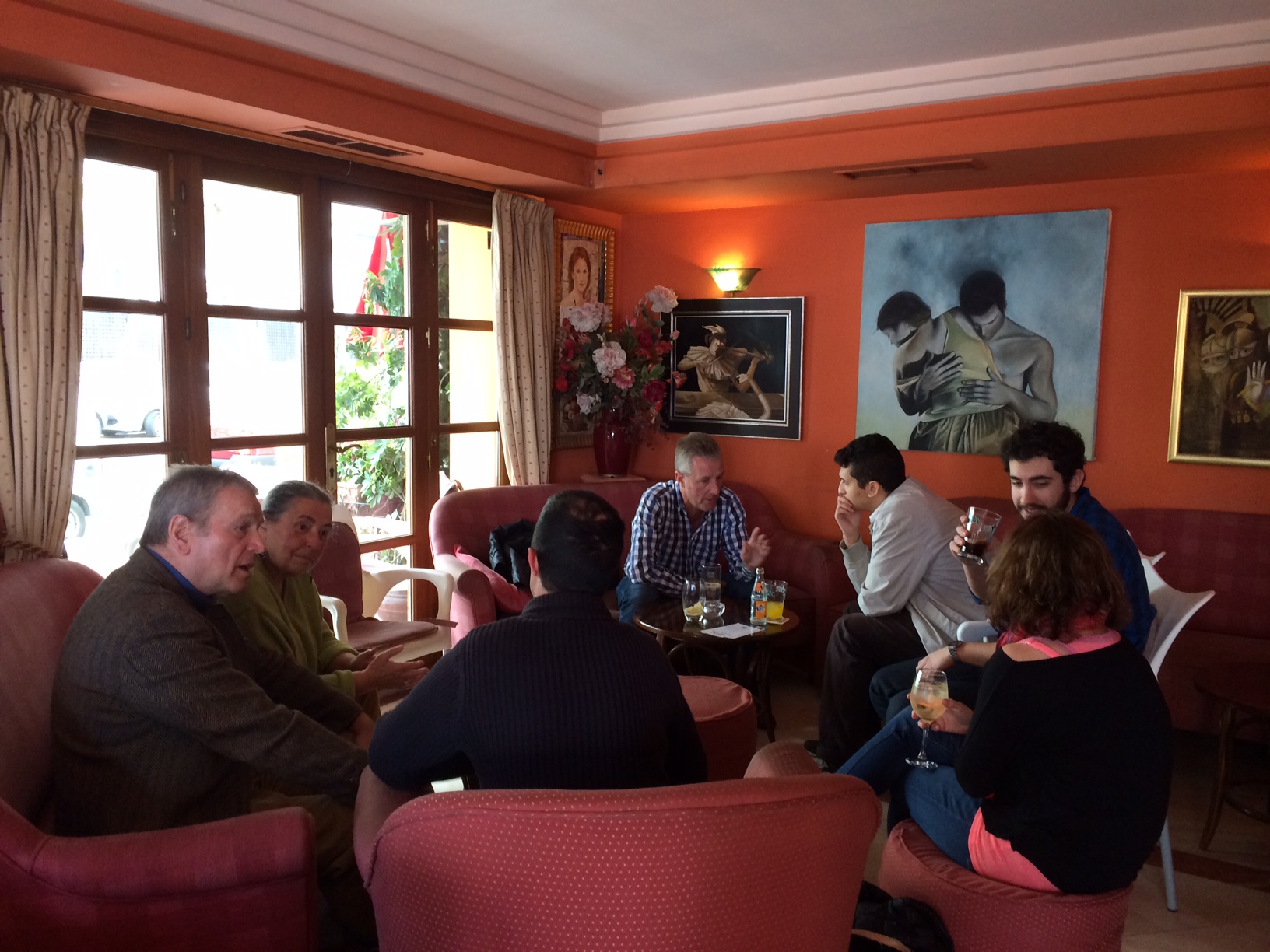Practicando idiomas en Marbella con los miembros de LanguageLinker